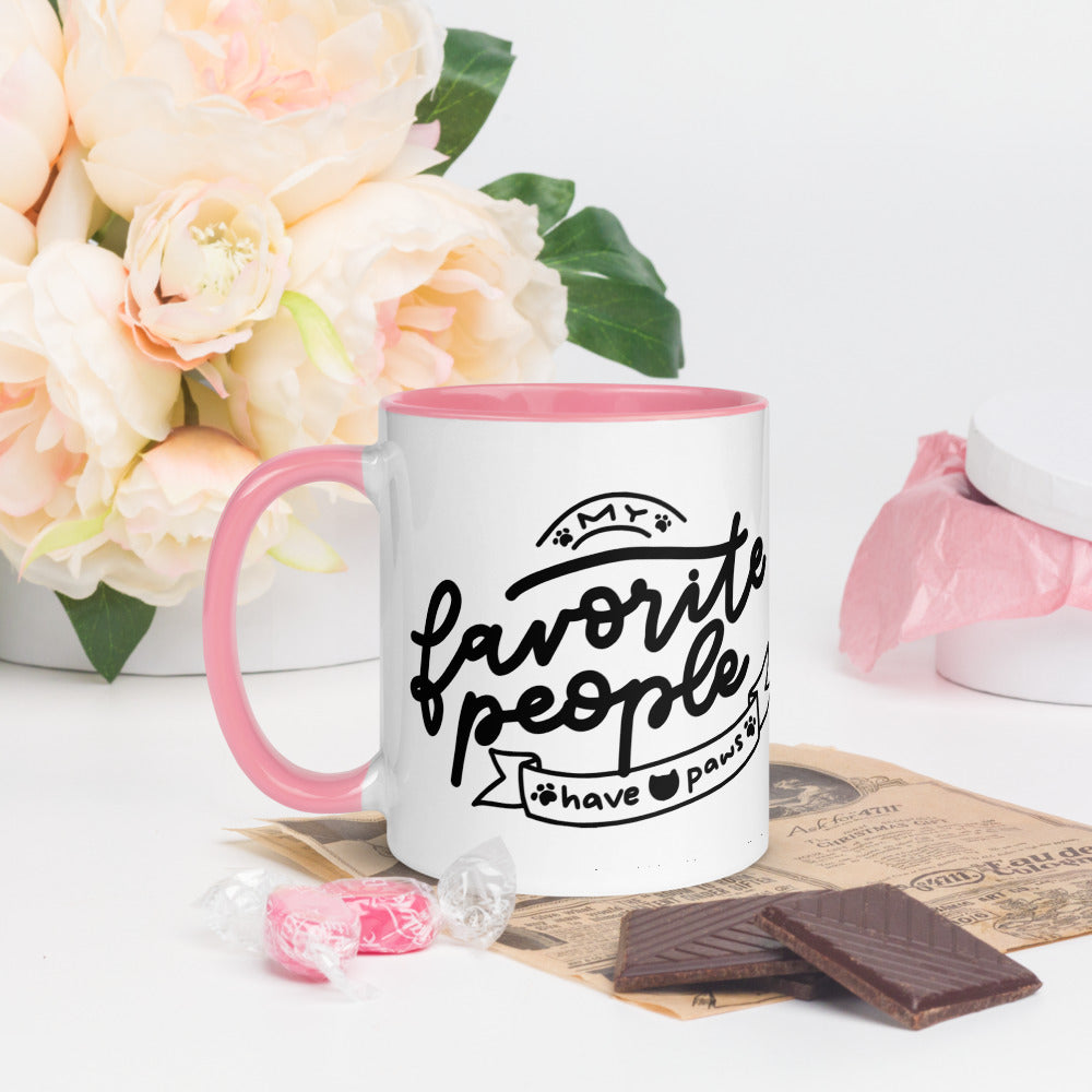TAZA DE CERÁMICA con interior y asa de color – “My favorite people have paws”