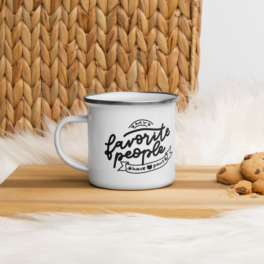 TAZA ESMALTADA con frase “My favorite people have paws” – 350 ml