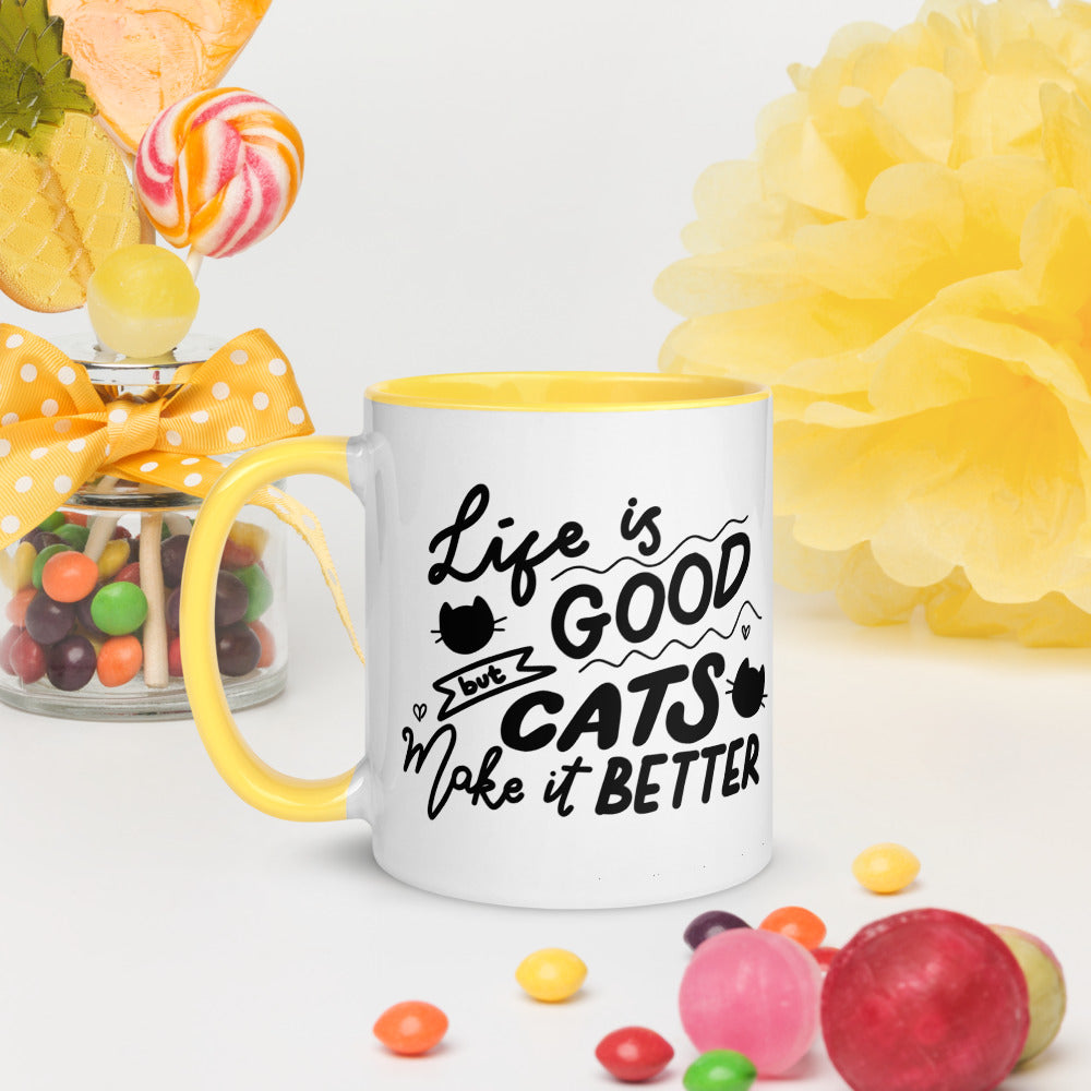 TAZA DE CERÁMICA con interior y asa de color – “Life is good but cats make it better”